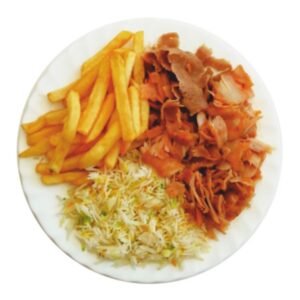 Plato de carne o pollo con arroz y patatas